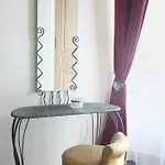 아파트 La Maison Debourg