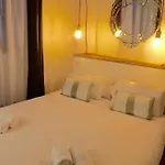 아파트 La Maison Debourg
