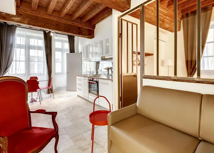 La Maison Debourg Lyon