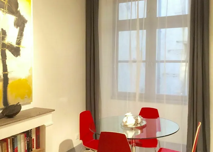 La Maison Debourg Daire *