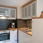 La Maison Debourg Apartment