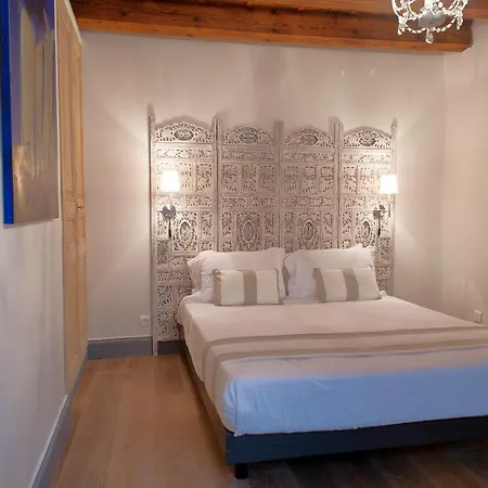 Apartment La Maison Debourg