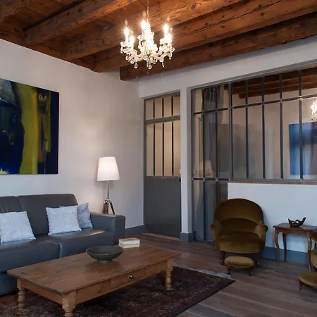 La Maison Debourg Apartment *